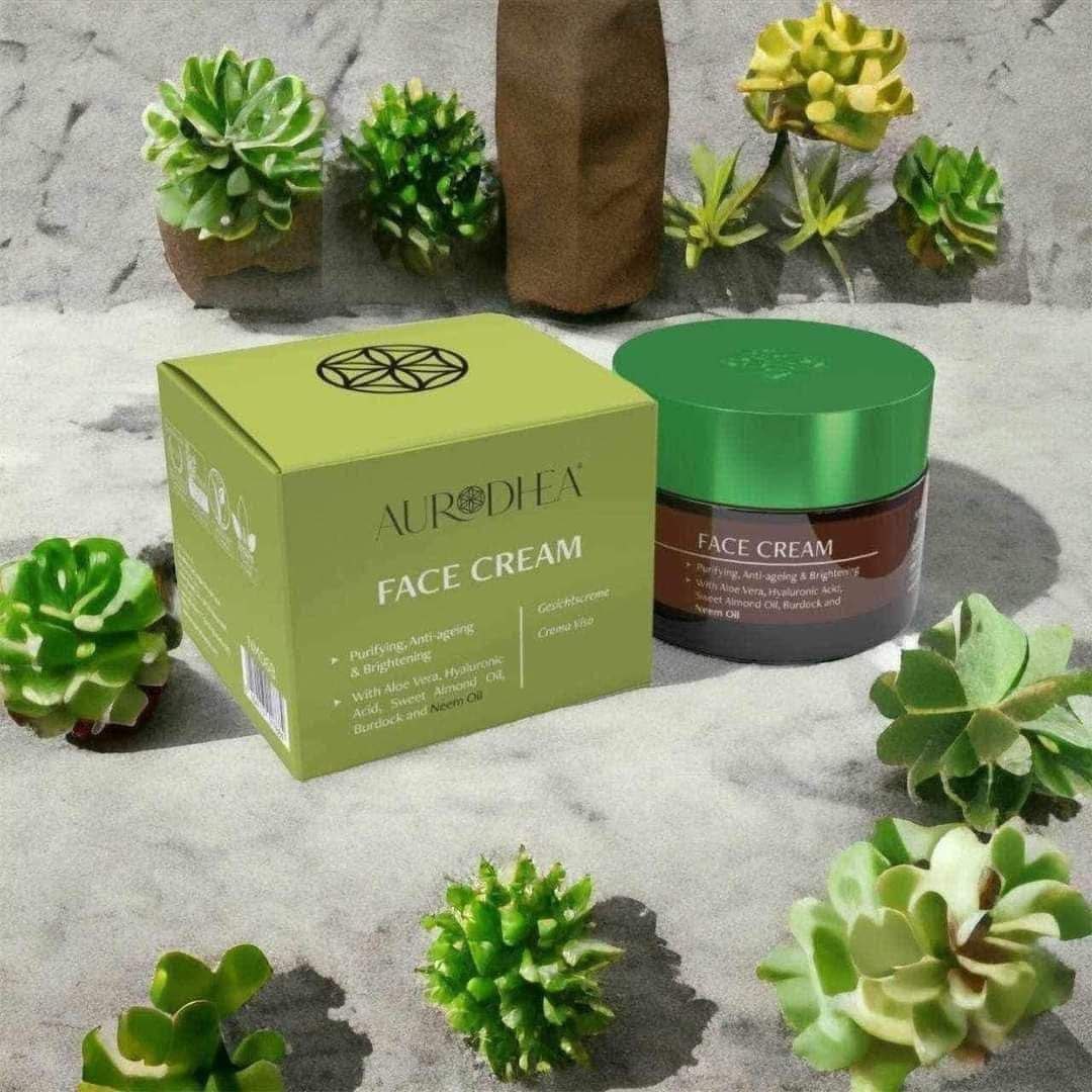 Crème visage anti-âge à la bave d’escargot