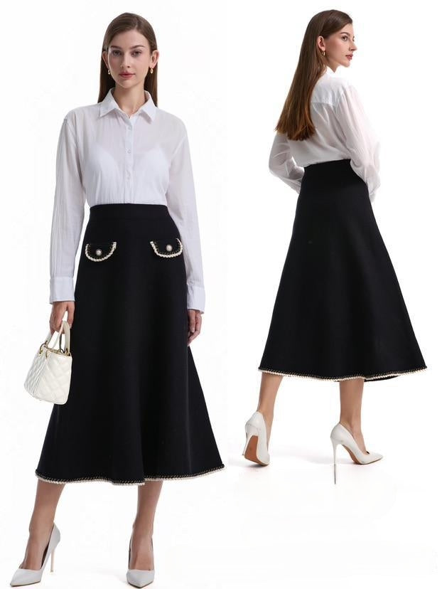 Jupe Pull Noire Avec Deux Fausses Poches Ornée De Banc