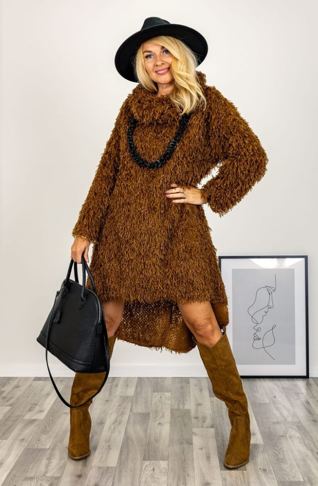 Robe Fourrure  Brune, Longues Manches Col Roulé